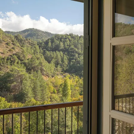 Πανσιόν Casa Oliva Tris Elies